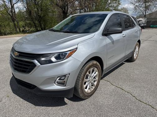 Silver Ice Metallic 2020 Chevrolet Equinox LS