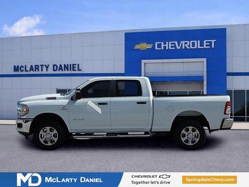 Bright White Clearcoat 2024 RAM 2500 Big Horn
