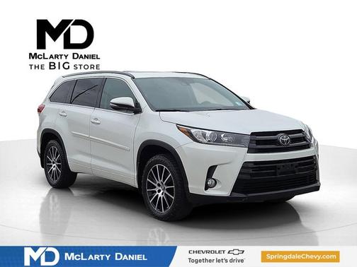 2017 Toyota Highlander SE