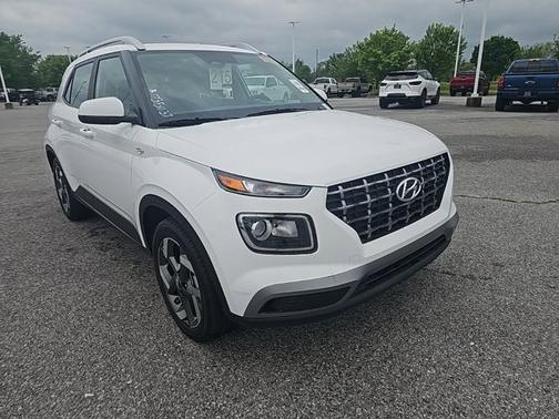 2024 Hyundai VENUE SEL