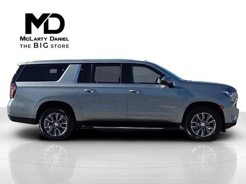 2023 Chevrolet Suburban LS