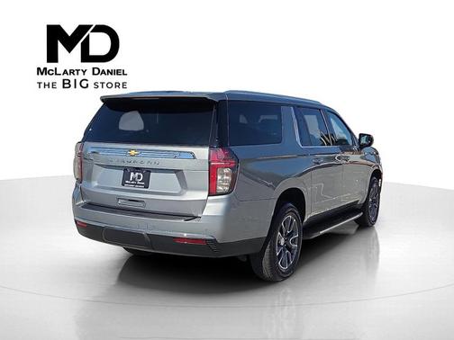 2023 Chevrolet Suburban LS