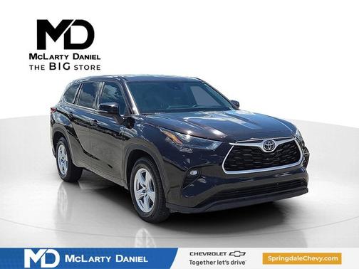 2022 Toyota Highlander LE