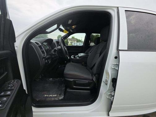 Bright White Clearcoat 2023 RAM 2500 Tradesman