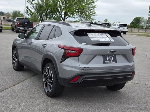 Sterling Gray Metallic 2026 Chevrolet Trax 2RS