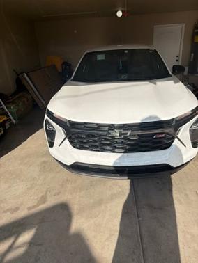 Summit White 2024 Chevrolet Trax 1RS