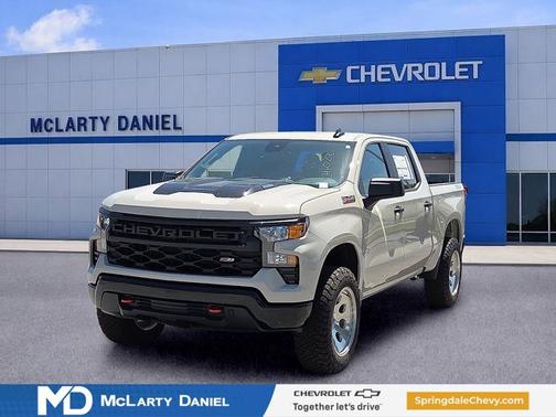 White Sands 2026 Chevrolet Silverado 1500 Custom Trail Boss