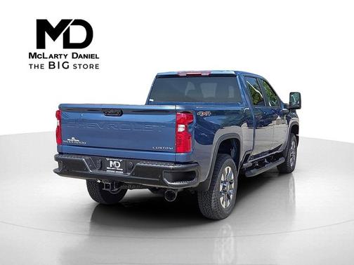 2025 Chevrolet Silverado 2500 Custom