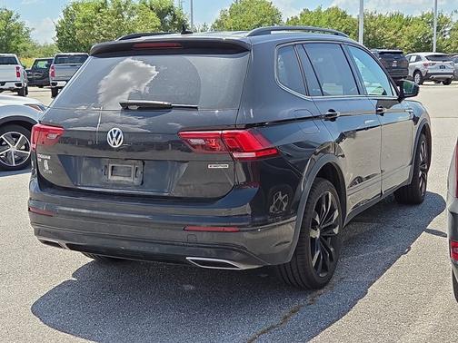 2020 Volkswagen Tiguan 2.0T SE R-Line Black