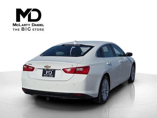 2017 Chevrolet Malibu 1LT