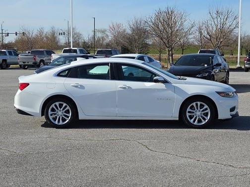 2017 Chevrolet Malibu 1LT