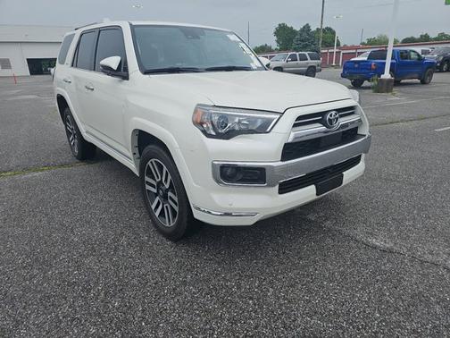 Blizzard Pearl 2023 Toyota 4Runner Limited