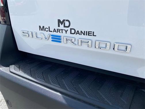 2025 Chevrolet Silverado EV LT