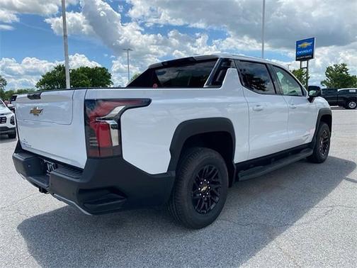 2025 Chevrolet Silverado EV LT