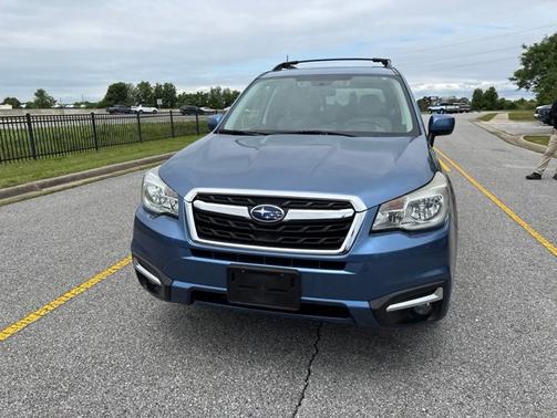 Quartz Blue Pearl 2017 Subaru Forester 2.5i Premium