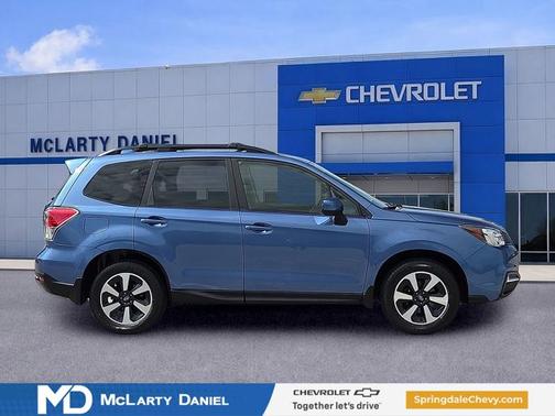 Quartz Blue Pearl 2017 Subaru Forester 2.5i Premium