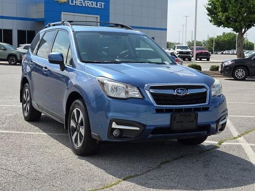 Quartz Blue Pearl 2017 Subaru Forester 2.5i Premium