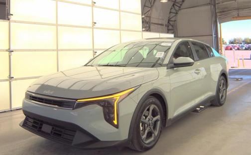 Morning Haze 2025 Kia K4 LXS