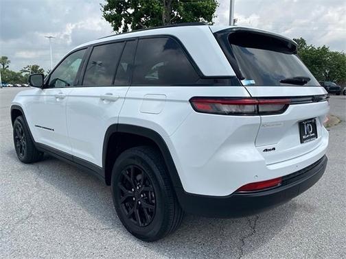 2024 Jeep Grand Cherokee Altitude