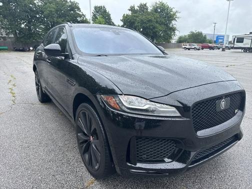 Narvik Black 2019 Jaguar F-PACE S
