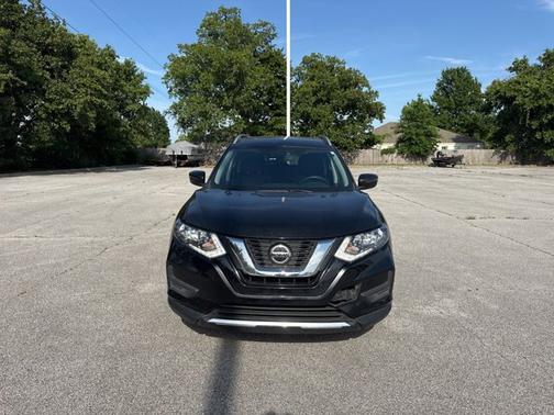 Magnetic Black Pearl 2019 Nissan Rogue SV