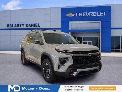 Sandstone Gray 2026 Chevrolet Traverse AWD Z71