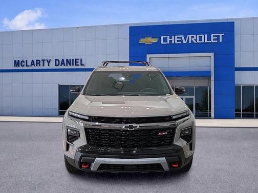 Sandstone Gray 2026 Chevrolet Traverse AWD Z71