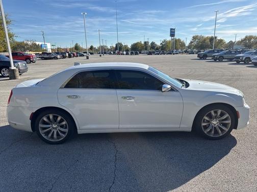 2018 Chrysler 300 Limited