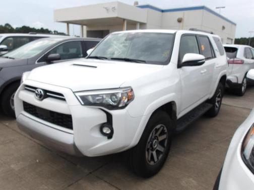 2024 Toyota 4Runner TRD Off Road