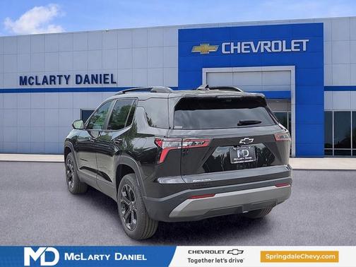 Mosaic Black Metallic 2026 Chevrolet Equinox FWD LT