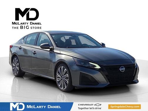 2023 Nissan Altima 2.5 SL