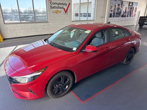 2023 Hyundai ELANTRA SEL