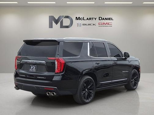 Onyx Black 2023 GMC Yukon Denali Ultimate