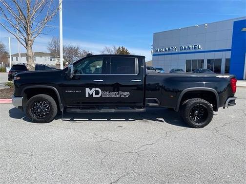 2025 Chevrolet Silverado 3500 LTZ
