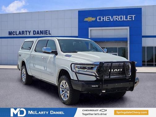Ivory White Tri-Coat Pearlcoat 2021 RAM 1500 Limited