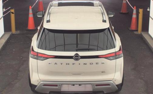 Pearl White Tricoat 2022 Nissan Pathfinder SL