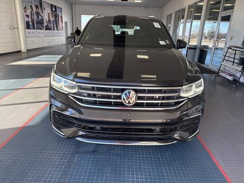 2022 Volkswagen Tiguan SEL R-Line