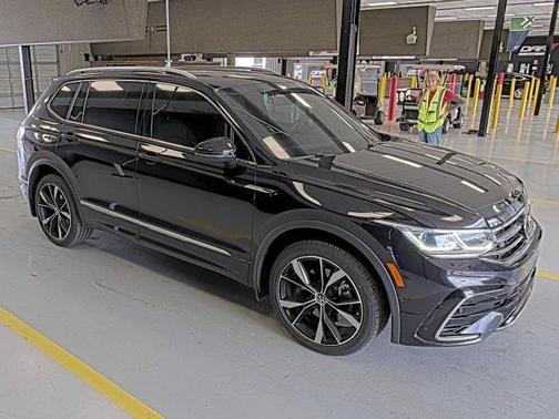 2022 Volkswagen Tiguan SEL R-Line