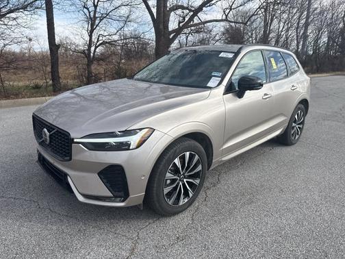 2025 Volvo XC60 Plus