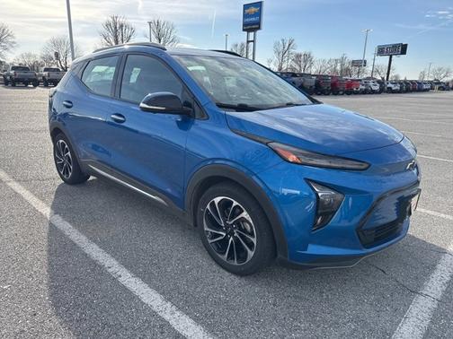 Bright Blue Metallic 2022 Chevrolet Bolt EUV Premier