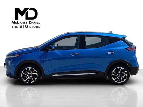 Bright Blue Metallic 2022 Chevrolet Bolt EUV Premier