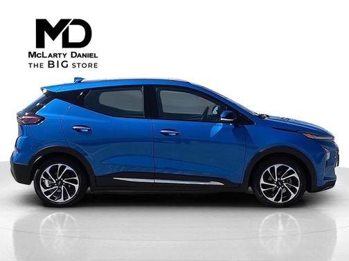 Bright Blue Metallic 2022 Chevrolet Bolt EUV Premier