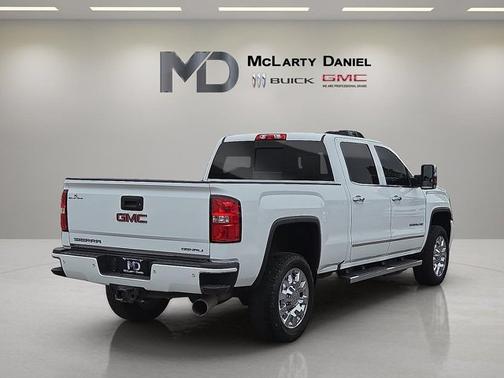 Summit White 2019 GMC Sierra 2500 Denali