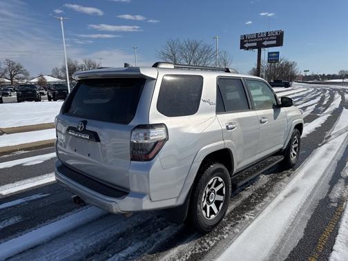 2024 Toyota 4Runner TRD Off Road
