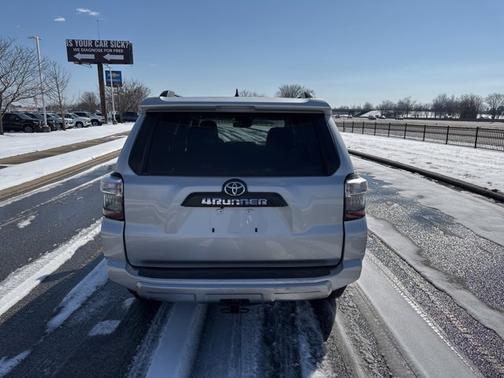 2024 Toyota 4Runner TRD Off Road