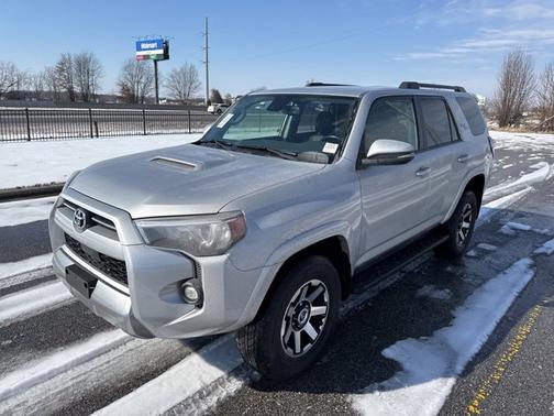 2024 Toyota 4Runner TRD Off Road