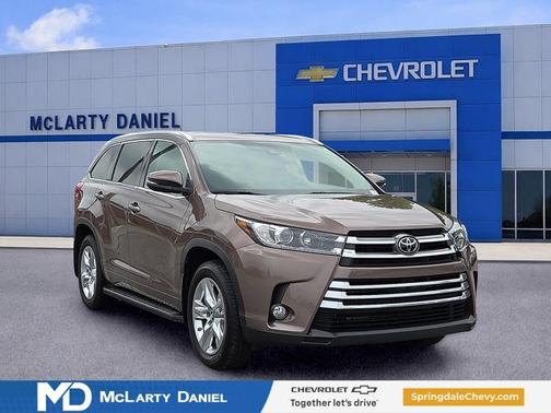 Walnut 2018 Toyota Highlander Limited