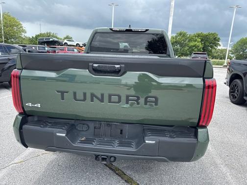 2022 Toyota Tundra SR5