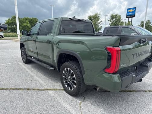 2022 Toyota Tundra SR5
