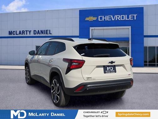 White Sands 2026 Chevrolet Trax 2RS